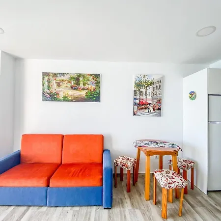 아파트 Vista Al Mar, Wifi, Terraza Y Piscina. *