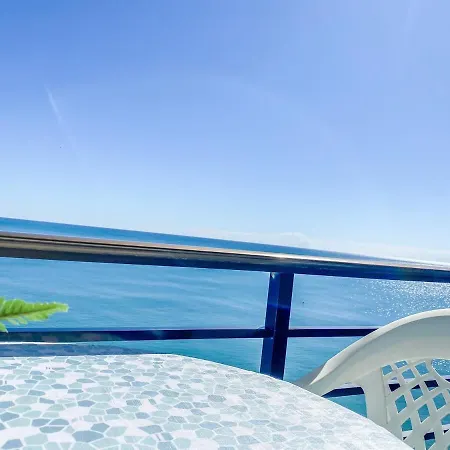 Vista Al Mar, Wifi, Terraza Y Piscina. * Torremolinos