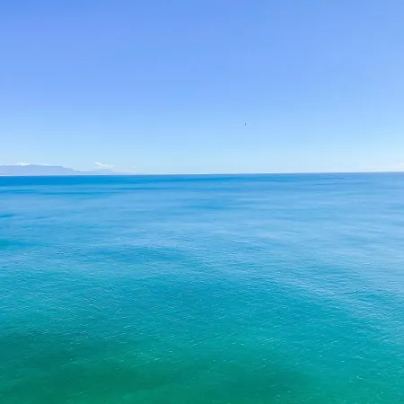 아파트 Vista Al Mar, Wifi, Terraza Y Piscina.